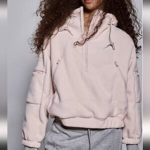 FP Movement Free People Wild and Free Pullover size L color is Cashmere / Cream